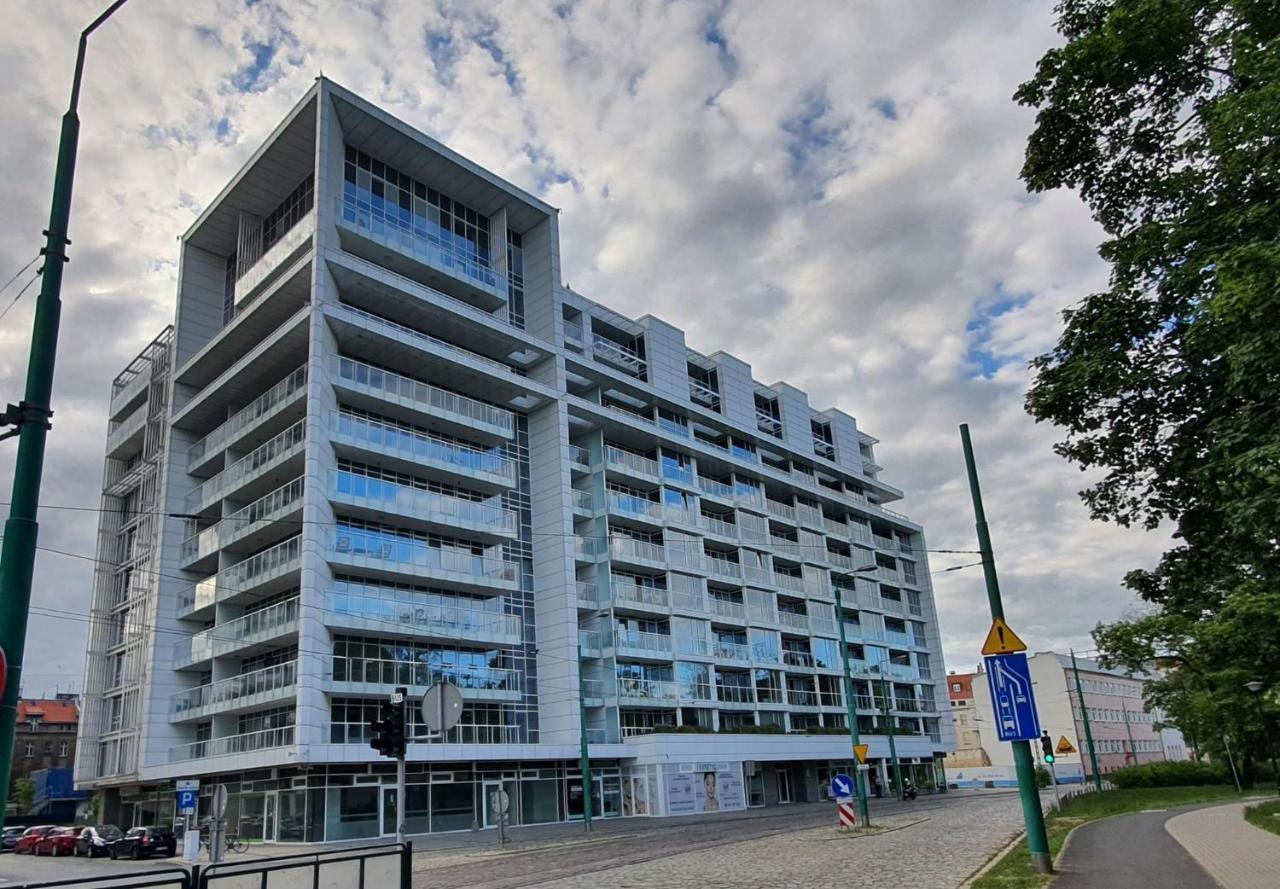 Millo Apartament Parking By Impero Poznań Eksteriør bilde