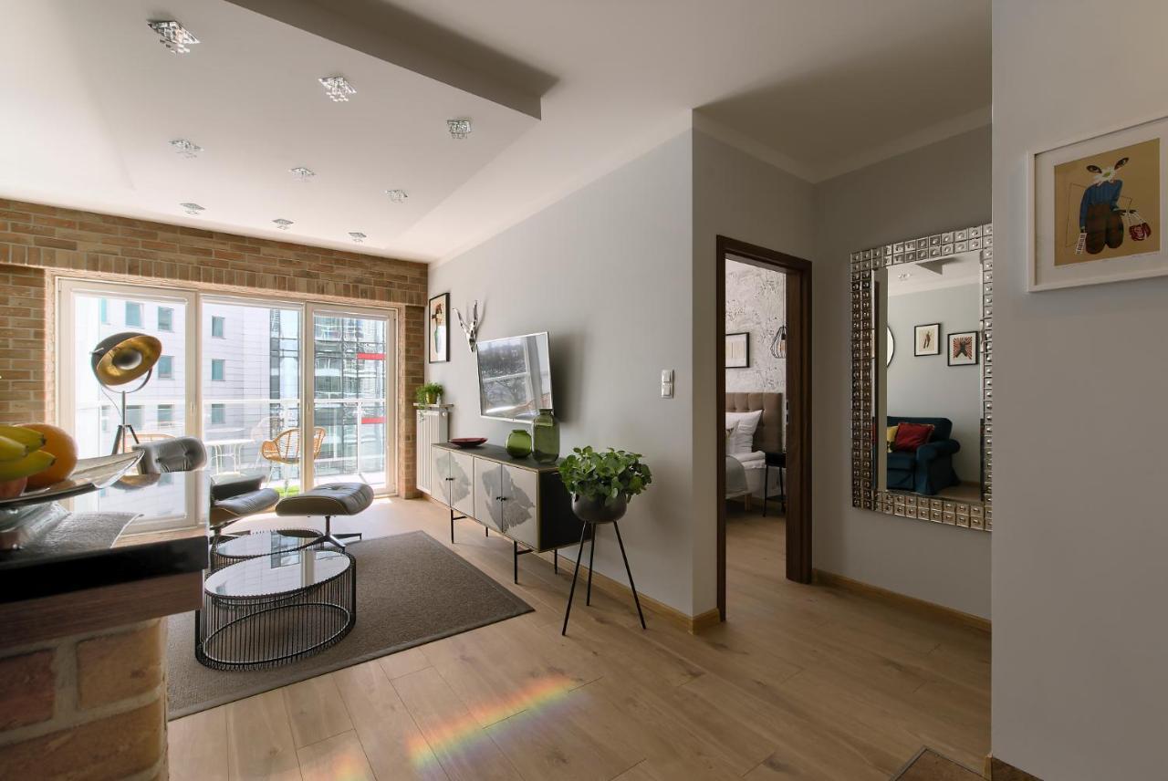 Millo Apartament Parking By Impero Poznań Eksteriør bilde
