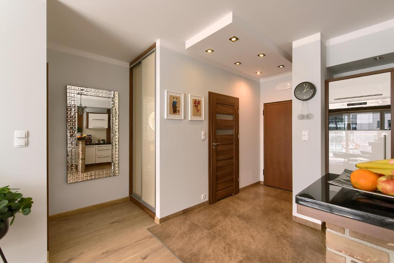 Millo Apartament Parking By Impero Poznań Eksteriør bilde