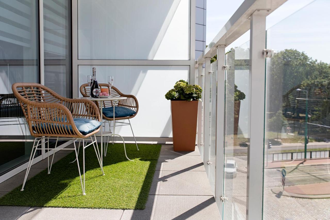 Millo Apartament Parking By Impero Poznań Eksteriør bilde